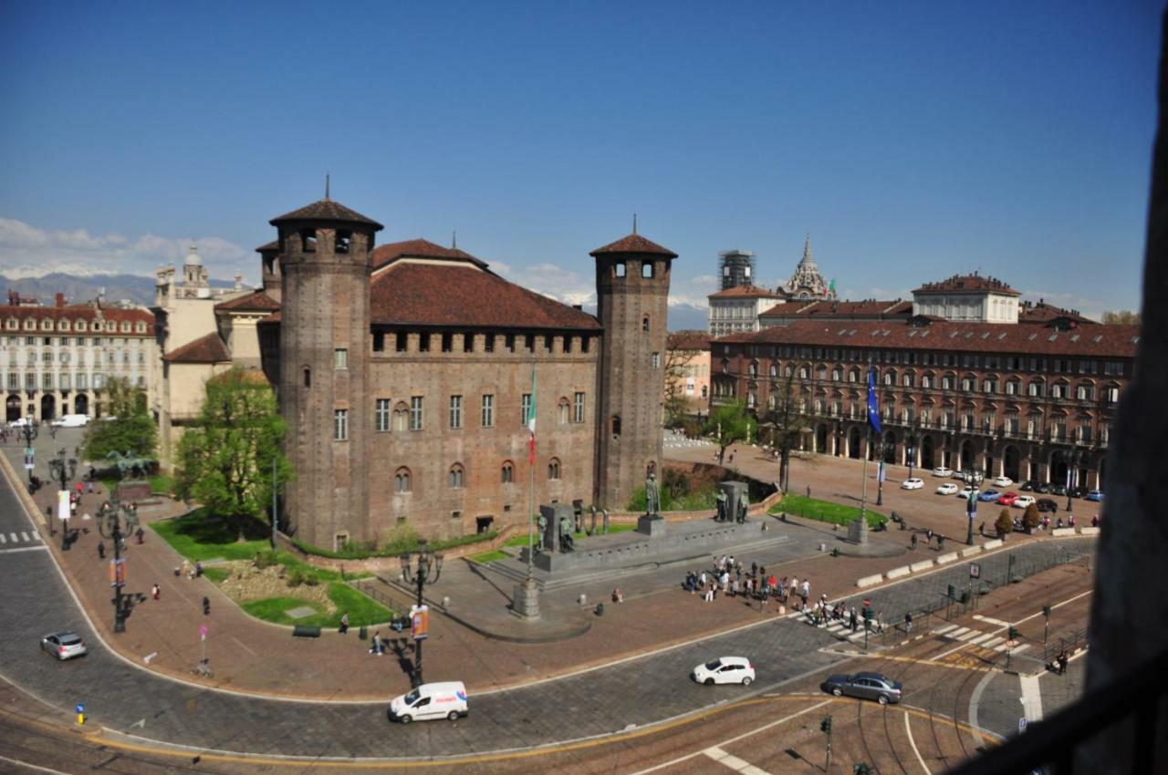 Mansarda In Piazza Castello *